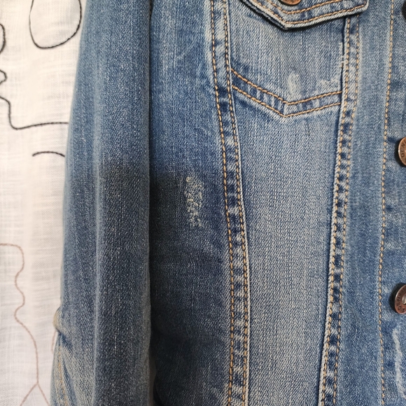 Distressed Denim Jacket - Picture 3 of 7